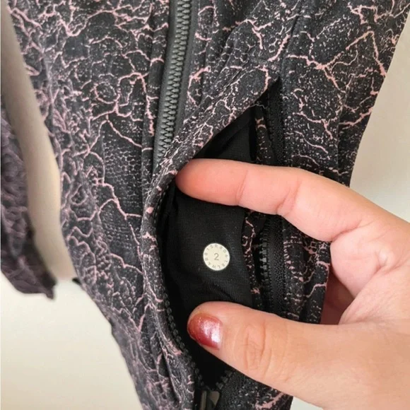lululemon athletica Black and Pink Patterned jacket - Picture 5 of 5